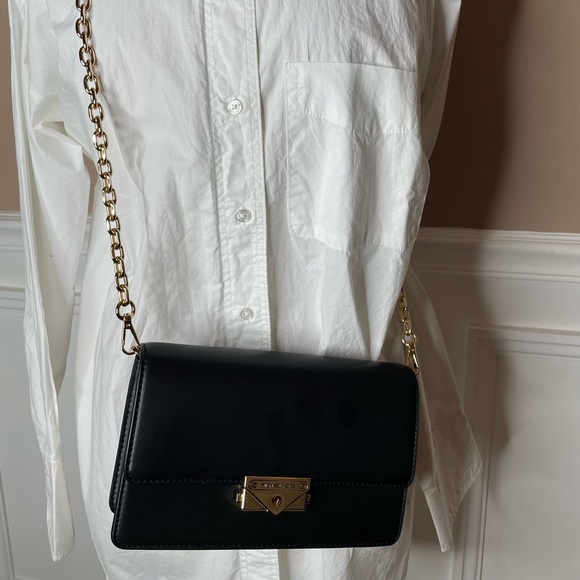 NWOT Michael Kors small handbag - Picture 3 of 3